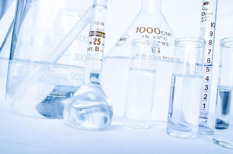 diferencia-entre-alcohol-etilico-metilico-isopropilico